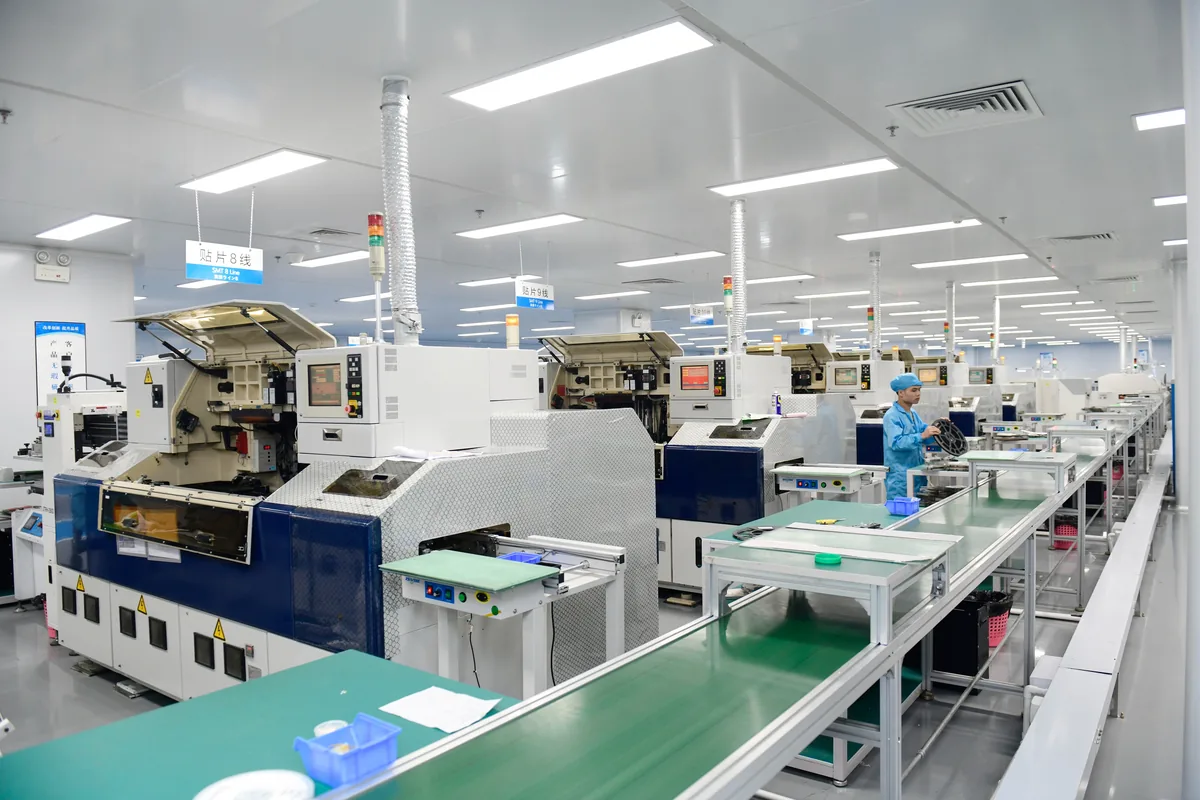 JJS LED light sheet SMT production workshop and manufacturing floor